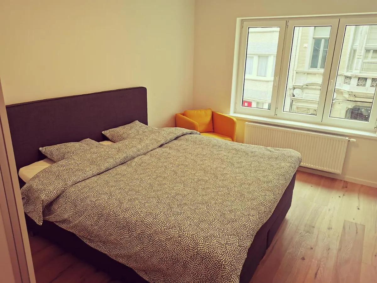 Apartment Ferienwohnung Zeezicht 13 Ostende Belgien